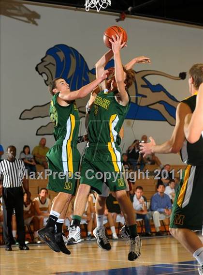 Thumbnail 3 in Moorpark vs. Edison (MaxPreps Holiday Classic) photogallery.