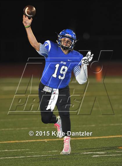Thumbnail 2 in Godley vs Krum (UIL 4A Division 2 Region 1 Bi-District Playoff) photogallery.