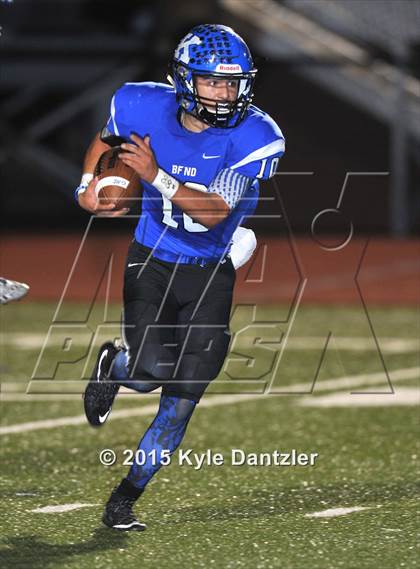 Thumbnail 3 in Godley vs Krum (UIL 4A Division 2 Region 1 Bi-District Playoff) photogallery.