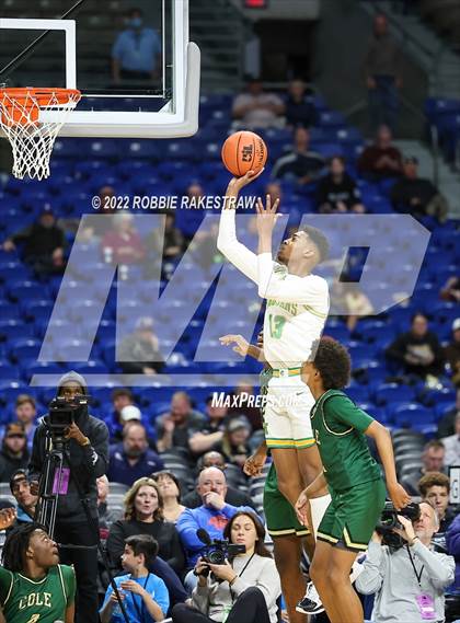 Thumbnail 3 in Madison vs. Cole (UIL 3A State Final) photogallery.