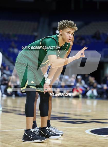 Thumbnail 2 in Madison vs. Cole (UIL 3A State Final) photogallery.