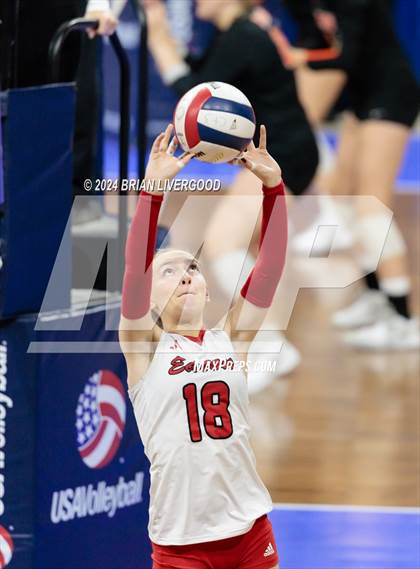Thumbnail 1 in Eaton vs. Alamosa (CHSAA 3A Round 3) photogallery.