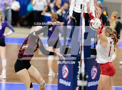 Thumbnail 1 in Eaton vs. Alamosa (CHSAA 3A Round 3) photogallery.