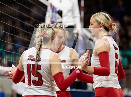 Thumbnail 2 in Eaton vs. Alamosa (CHSAA 3A Round 3) photogallery.