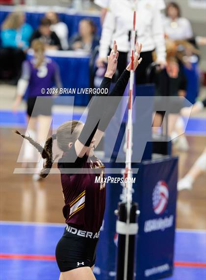 Thumbnail 2 in Eaton vs. Alamosa (CHSAA 3A Round 3) photogallery.