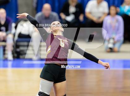 Thumbnail 1 in Eaton vs. Alamosa (CHSAA 3A Round 3) photogallery.