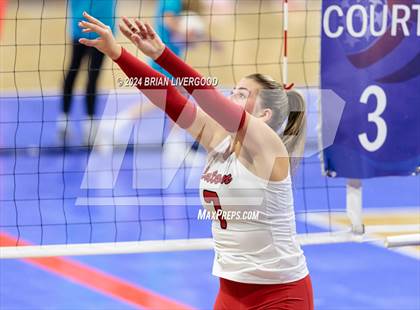 Thumbnail 2 in Eaton vs. Alamosa (CHSAA 3A Round 3) photogallery.