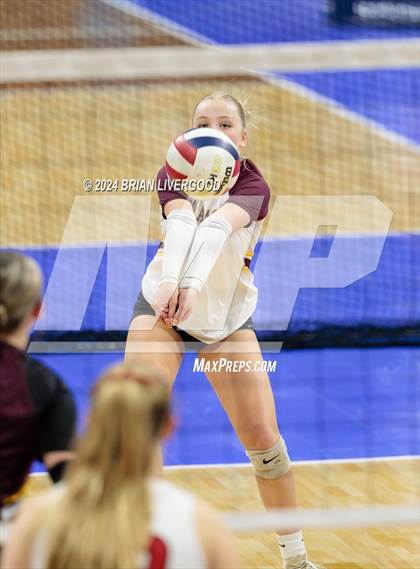 Thumbnail 3 in Eaton vs. Alamosa (CHSAA 3A Round 3) photogallery.