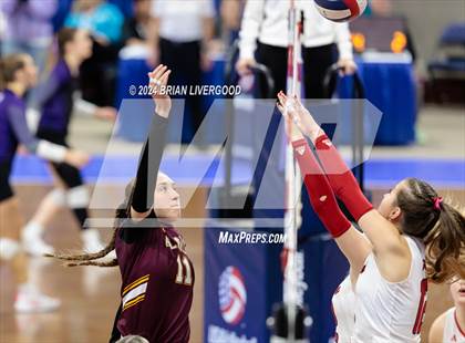 Thumbnail 1 in Eaton vs. Alamosa (CHSAA 3A Round 3) photogallery.