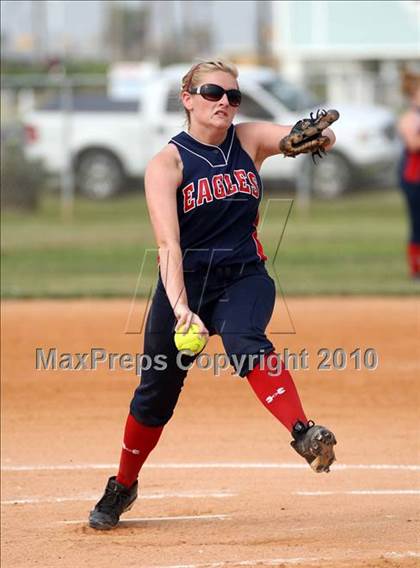 Thumbnail 3 in O'Connell vs Faith West Academy (TAPPS 3A Regional) photogallery.