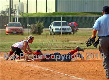 Thumbnail 2 in O'Connell vs Faith West Academy (TAPPS 3A Regional) photogallery.