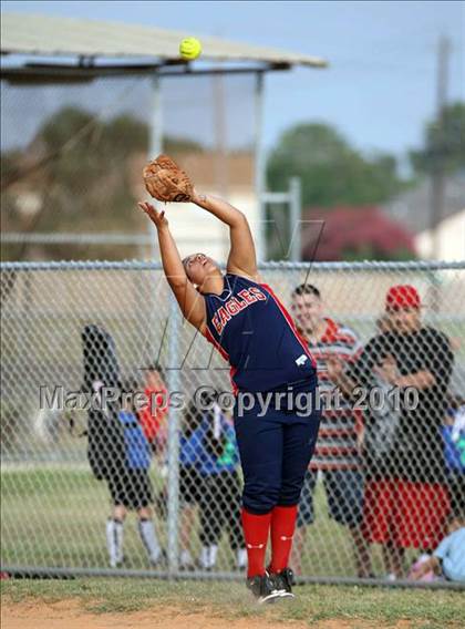 Thumbnail 1 in O'Connell vs Faith West Academy (TAPPS 3A Regional) photogallery.
