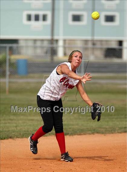 Thumbnail 2 in O'Connell vs Faith West Academy (TAPPS 3A Regional) photogallery.