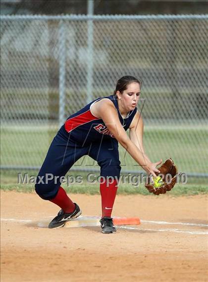 Thumbnail 1 in O'Connell vs Faith West Academy (TAPPS 3A Regional) photogallery.