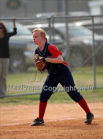 Thumbnail 2 in O'Connell vs Faith West Academy (TAPPS 3A Regional) photogallery.