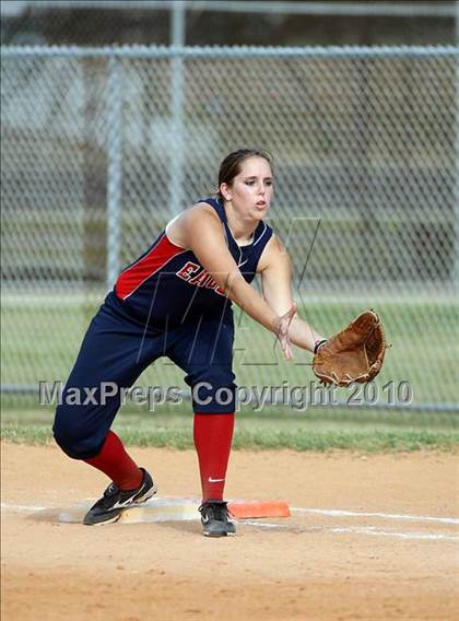 Thumbnail 3 in O'Connell vs Faith West Academy (TAPPS 3A Regional) photogallery.