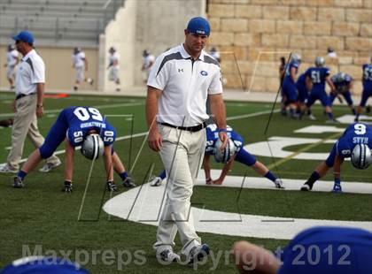 Thumbnail 2 in Angleton vs. Georgetown (UIL 4A Division 1 Regional Playoff) photogallery.