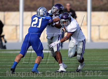 Thumbnail 3 in Angleton vs. Georgetown (UIL 4A Division 1 Regional Playoff) photogallery.
