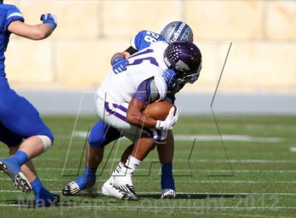 Thumbnail 3 in Angleton vs. Georgetown (UIL 4A Division 1 Regional Playoff) photogallery.