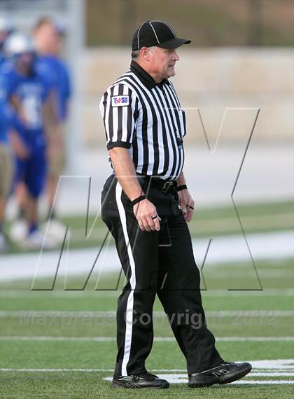 Thumbnail 3 in Angleton vs. Georgetown (UIL 4A Division 1 Regional Playoff) photogallery.