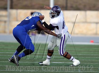 Thumbnail 2 in Angleton vs. Georgetown (UIL 4A Division 1 Regional Playoff) photogallery.