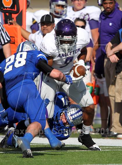 Thumbnail 3 in Angleton vs. Georgetown (UIL 4A Division 1 Regional Playoff) photogallery.
