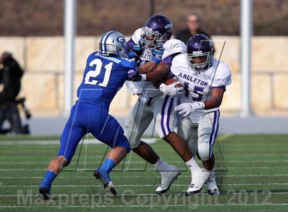Thumbnail 2 in Angleton vs. Georgetown (UIL 4A Division 1 Regional Playoff) photogallery.
