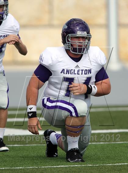 Thumbnail 1 in Angleton vs. Georgetown (UIL 4A Division 1 Regional Playoff) photogallery.