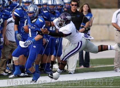 Thumbnail 3 in Angleton vs. Georgetown (UIL 4A Division 1 Regional Playoff) photogallery.