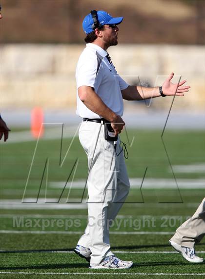 Thumbnail 3 in Angleton vs. Georgetown (UIL 4A Division 1 Regional Playoff) photogallery.