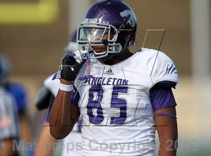Thumbnail 1 in Angleton vs. Georgetown (UIL 4A Division 1 Regional Playoff) photogallery.