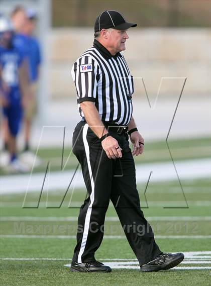 Thumbnail 2 in Angleton vs. Georgetown (UIL 4A Division 1 Regional Playoff) photogallery.