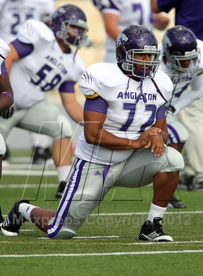 Thumbnail 3 in Angleton vs. Georgetown (UIL 4A Division 1 Regional Playoff) photogallery.