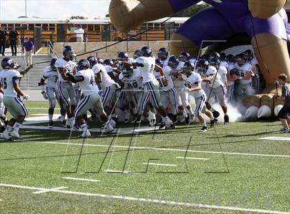 Thumbnail 3 in Angleton vs. Georgetown (UIL 4A Division 1 Regional Playoff) photogallery.