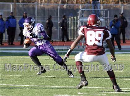 Thumbnail 1 in Curtis vs. Tottenville (PSAL Championship Division Final) photogallery.