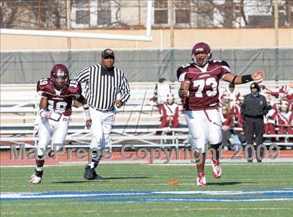 Thumbnail 3 in Curtis vs. Tottenville (PSAL Championship Division Final) photogallery.
