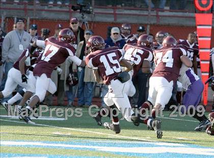 Thumbnail 1 in Curtis vs. Tottenville (PSAL Championship Division Final) photogallery.