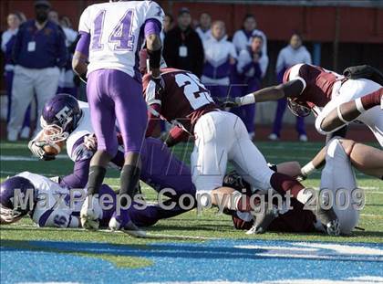 Thumbnail 2 in Curtis vs. Tottenville (PSAL Championship Division Final) photogallery.