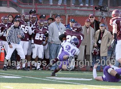 Thumbnail 1 in Curtis vs. Tottenville (PSAL Championship Division Final) photogallery.