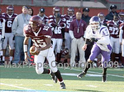 Thumbnail 2 in Curtis vs. Tottenville (PSAL Championship Division Final) photogallery.