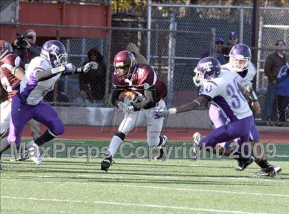 Thumbnail 1 in Curtis vs. Tottenville (PSAL Championship Division Final) photogallery.
