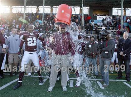 Thumbnail 1 in Curtis vs. Tottenville (PSAL Championship Division Final) photogallery.