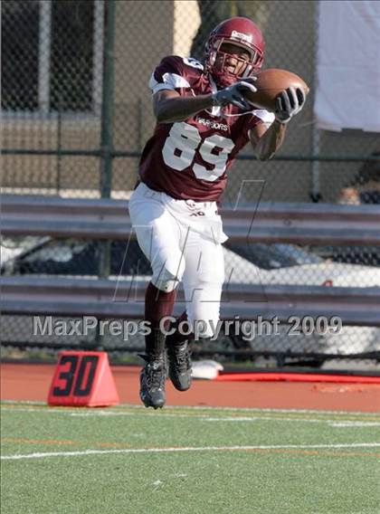 Thumbnail 3 in Curtis vs. Tottenville (PSAL Championship Division Final) photogallery.