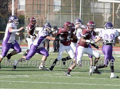 Thumbnail 2 in Curtis vs. Tottenville (PSAL Championship Division Final) photogallery.