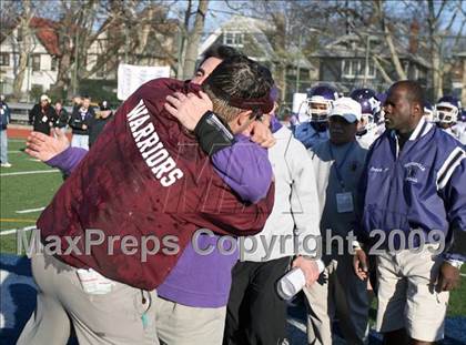 Thumbnail 2 in Curtis vs. Tottenville (PSAL Championship Division Final) photogallery.