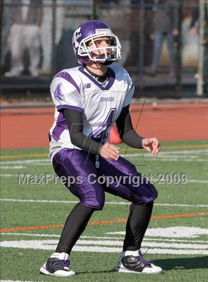 Thumbnail 2 in Curtis vs. Tottenville (PSAL Championship Division Final) photogallery.