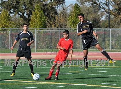 Thumbnail 2 in Sacramento Country Day vs Millennium (CIF SJS D7 Final) photogallery.