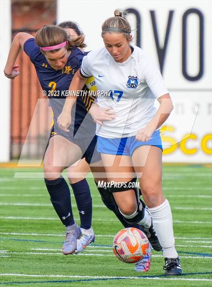 Thumbnail 2 in Midlothian vs Highland Park (Dallas) photogallery.