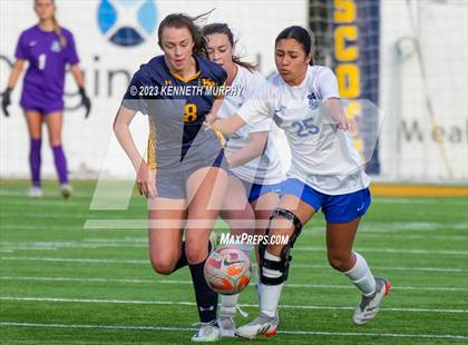 Thumbnail 2 in Midlothian vs Highland Park (Dallas) photogallery.