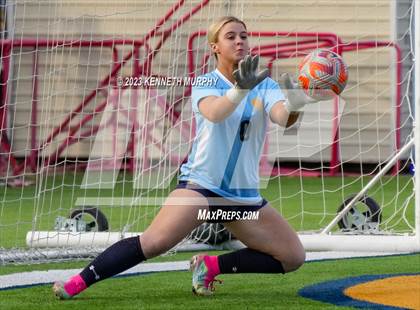 Thumbnail 3 in Midlothian vs Highland Park (Dallas) photogallery.